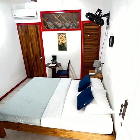 Отель Cabinas Talamanca Sa Puerto Viejo de Talamanca Экстерьер фото