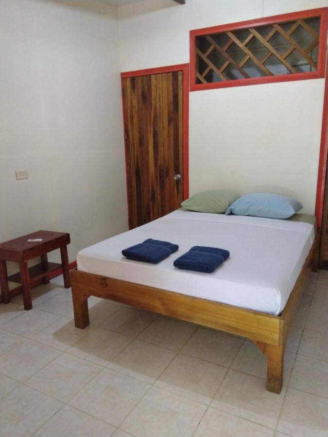 Отель Cabinas Talamanca Sa Puerto Viejo de Talamanca Экстерьер фото